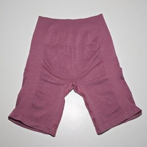 NWOT ALPHALETE 7.5" inseam Bike Shorts Mauve Purple Spandex